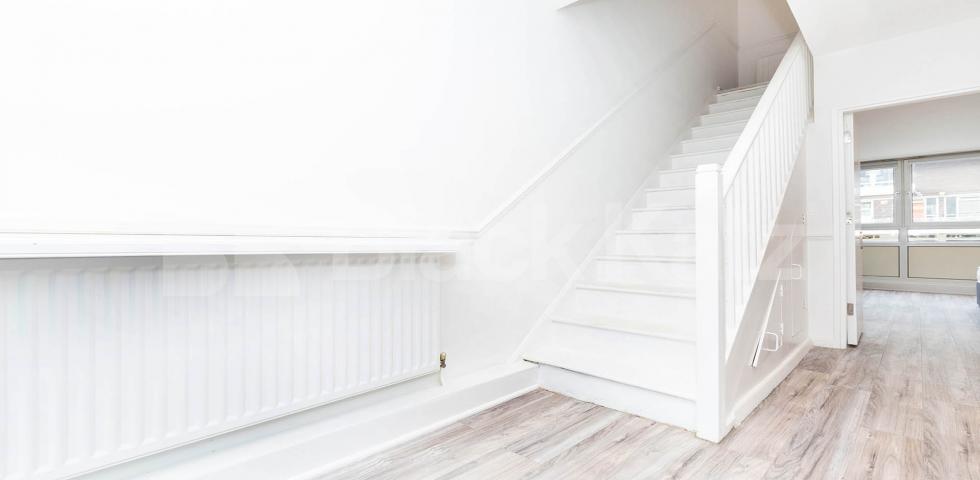 Newly refurbished 3 bed with luxury kitchen and 3 bathrooms Clarence Gardens, Camden / Euston